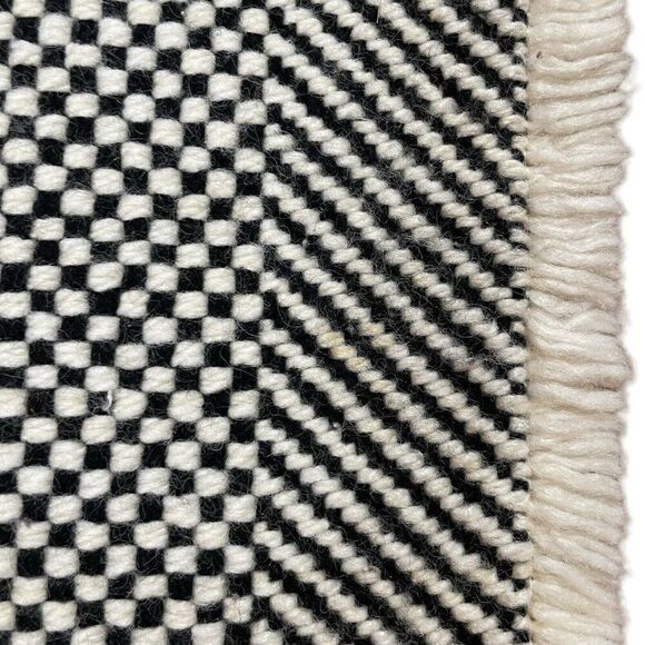 Vintage 1980s Woven Black & White Fringe Placemats Set 2 Checked 17 x 11 Unique